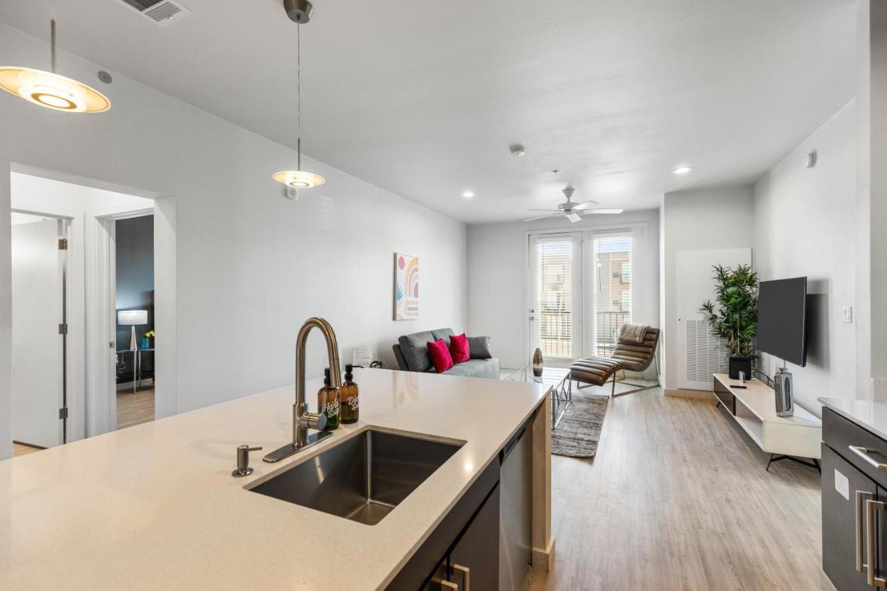 Flatz432 Apartments By Barsala Midland Exterior photo