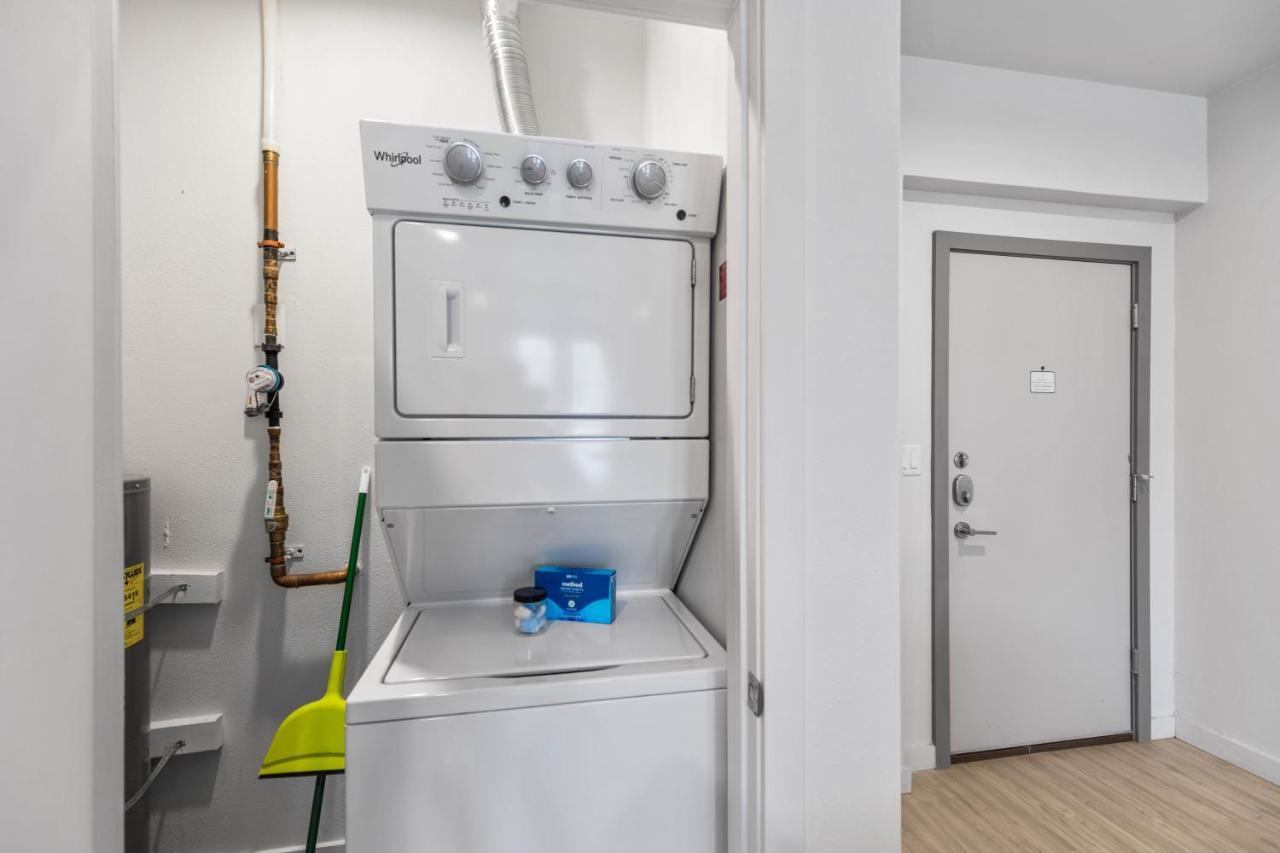 Flatz432 Apartments By Barsala Midland Exterior photo