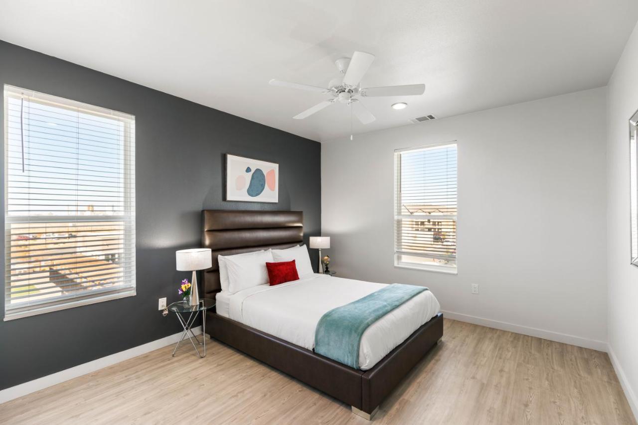 Flatz432 Apartments By Barsala Midland Exterior photo