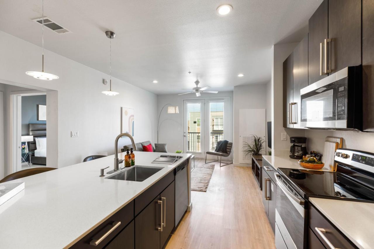 Flatz432 Apartments By Barsala Midland Exterior photo