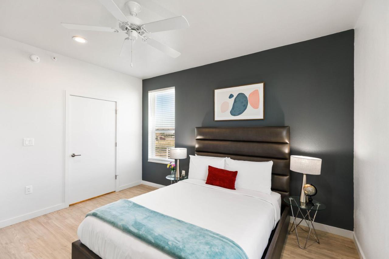 Flatz432 Apartments By Barsala Midland Exterior photo