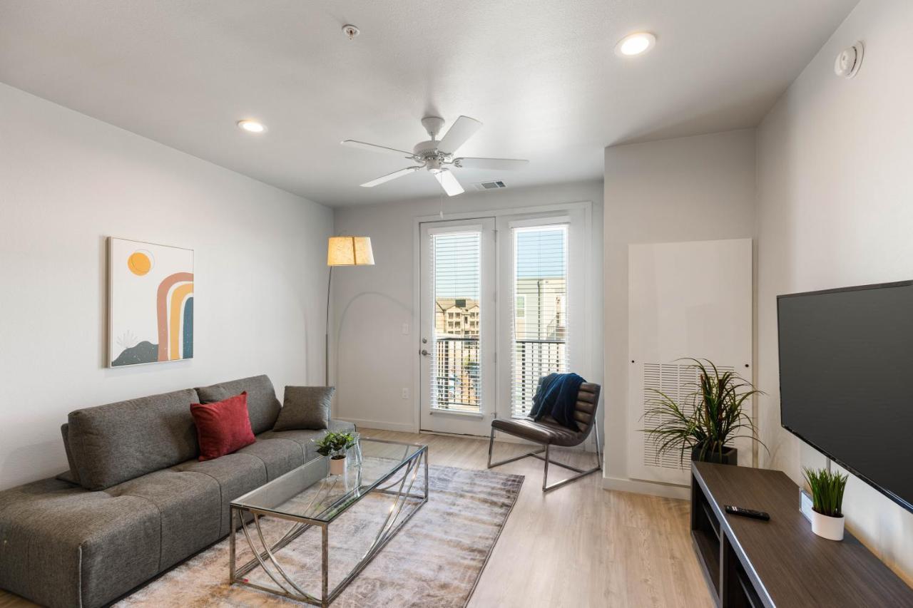 Flatz432 Apartments By Barsala Midland Exterior photo