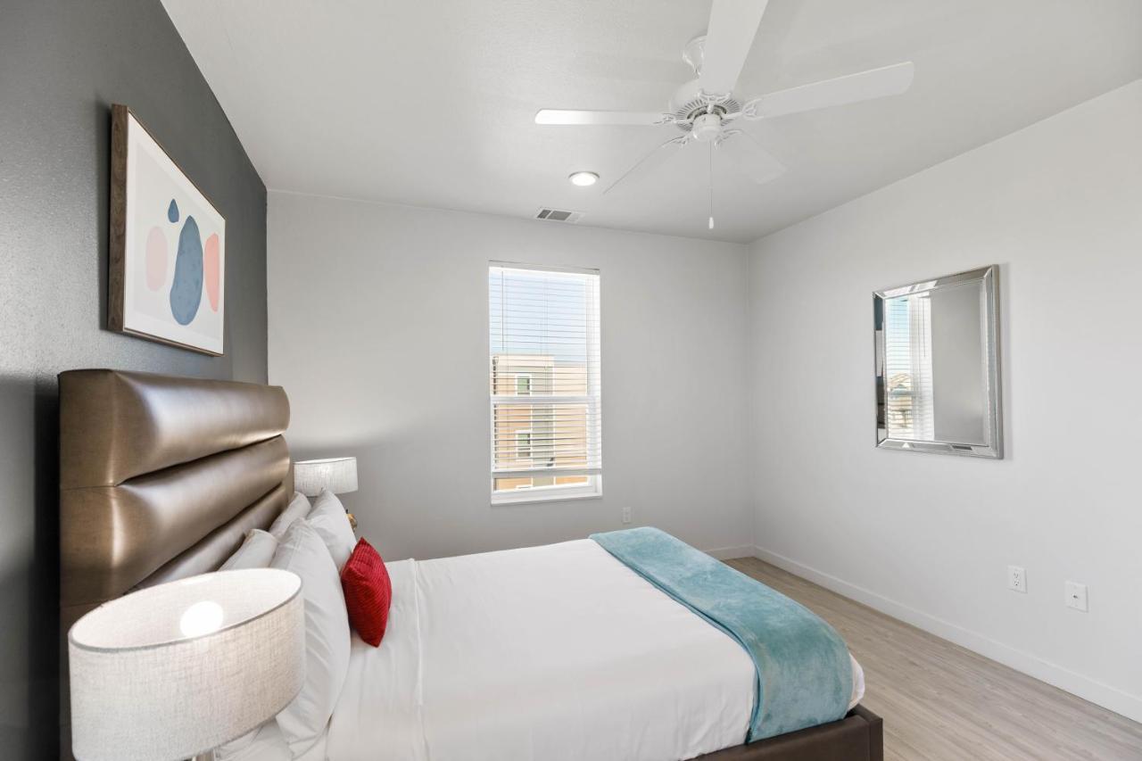 Flatz432 Apartments By Barsala Midland Exterior photo