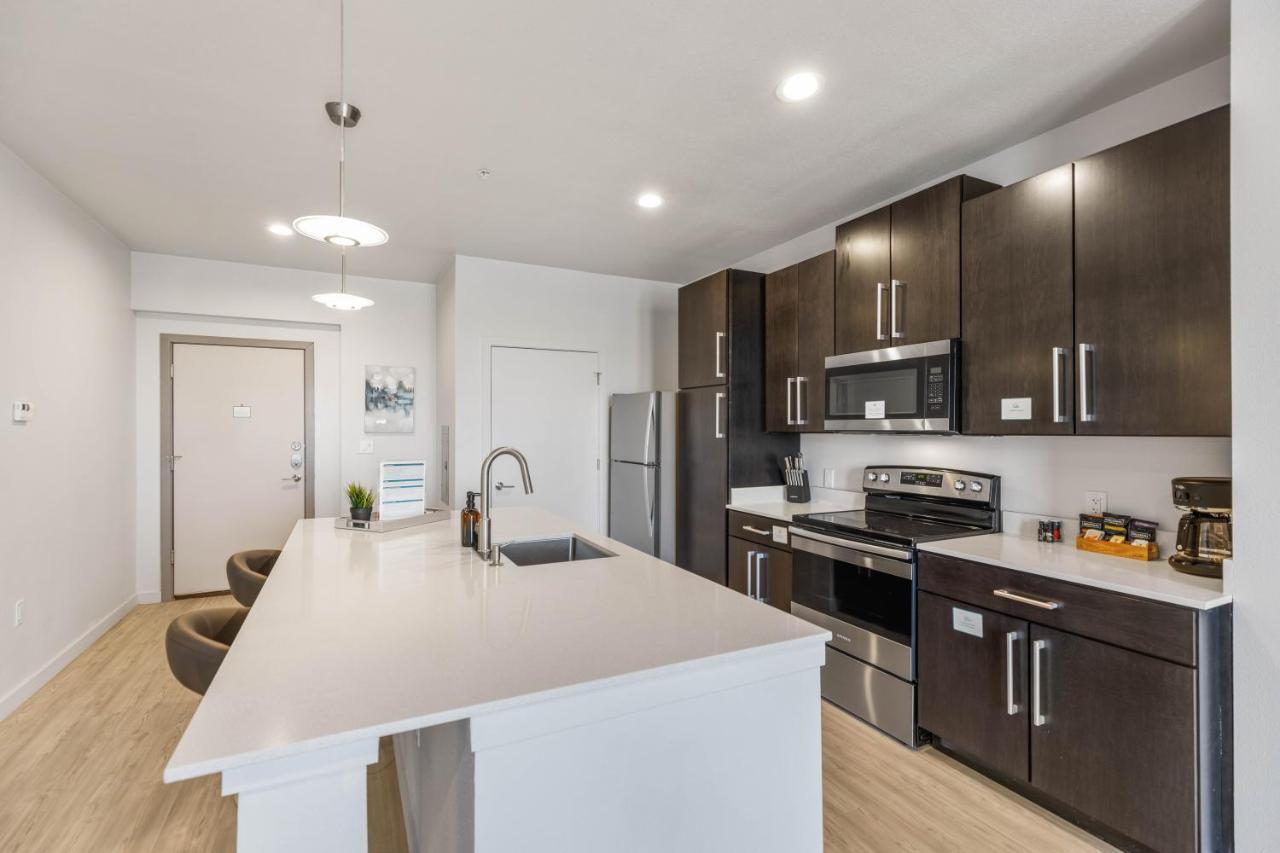 Flatz432 Apartments By Barsala Midland Exterior photo