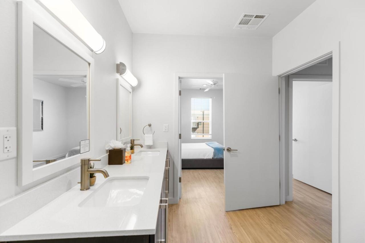 Flatz432 Apartments By Barsala Midland Exterior photo