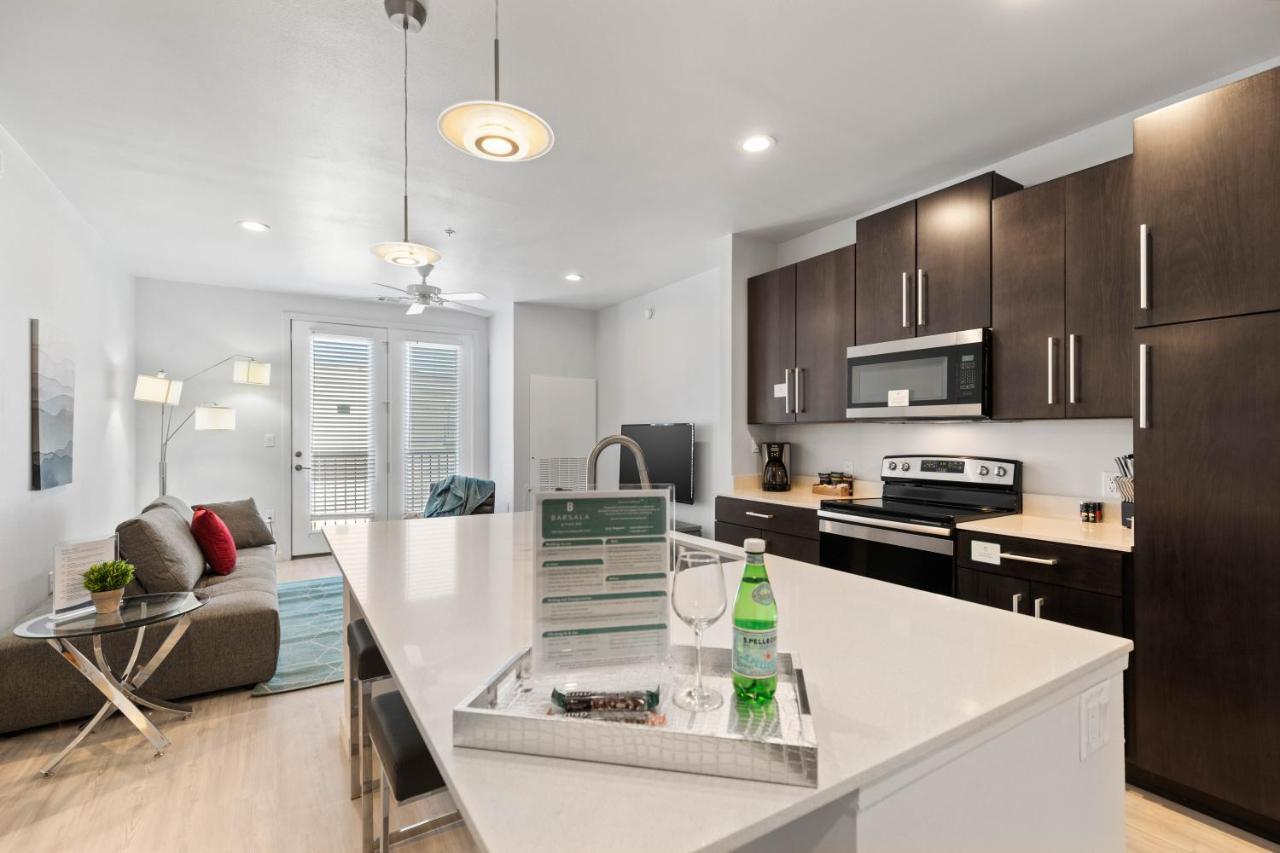 Flatz432 Apartments By Barsala Midland Exterior photo