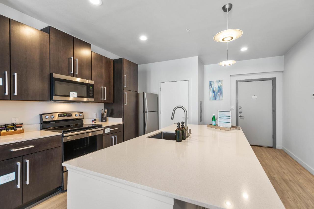 Flatz432 Apartments By Barsala Midland Exterior photo
