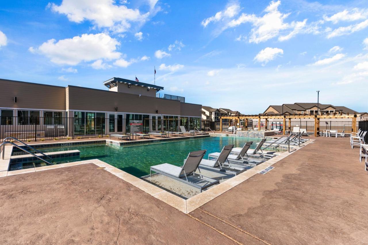Flatz432 Apartments By Barsala Midland Exterior photo