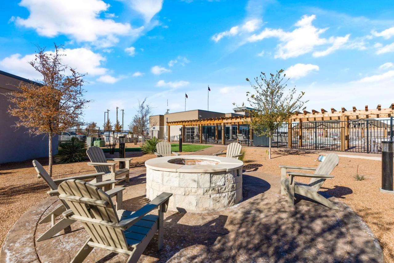 Flatz432 Apartments By Barsala Midland Exterior photo