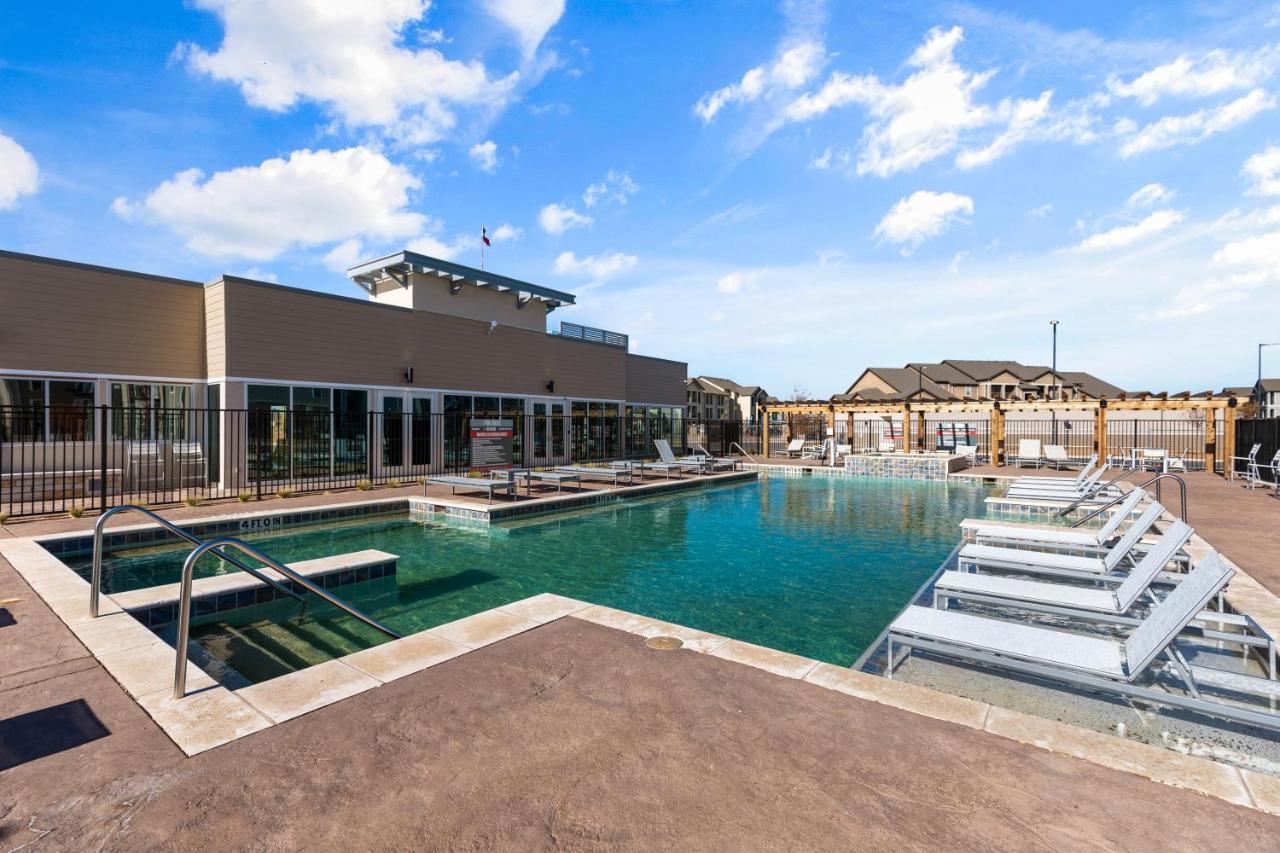 Flatz432 Apartments By Barsala Midland Exterior photo