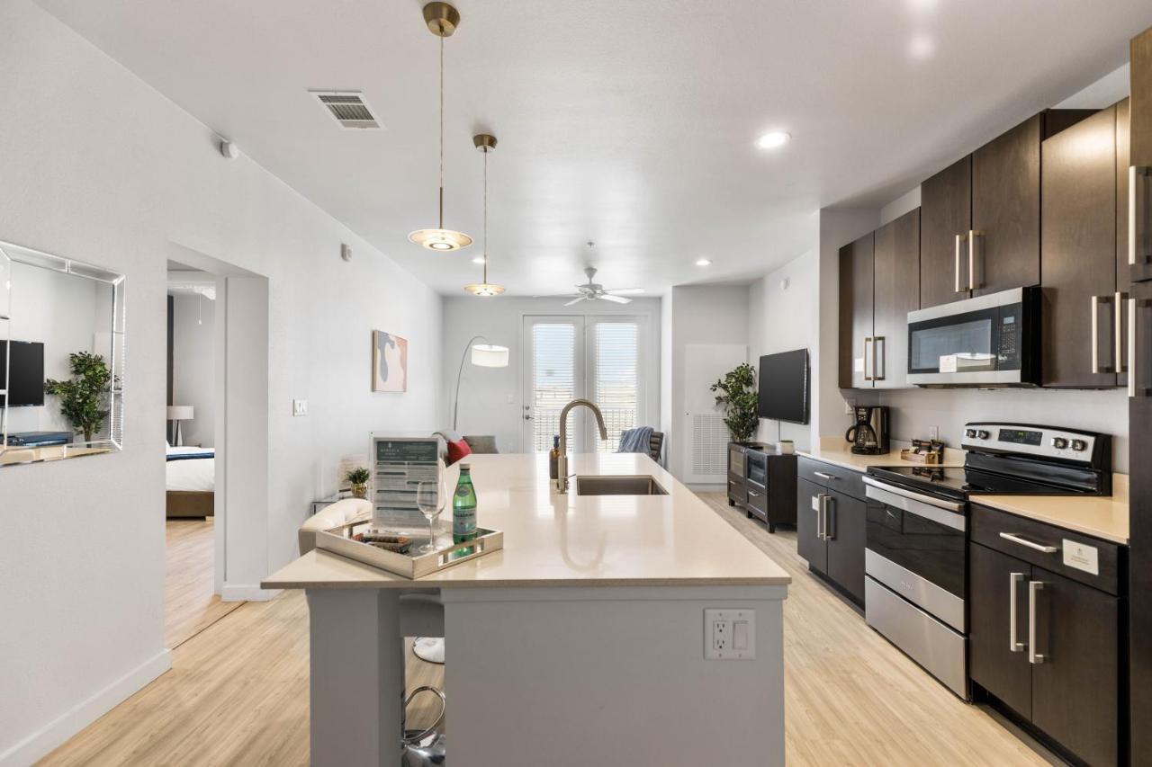 Flatz432 Apartments By Barsala Midland Exterior photo