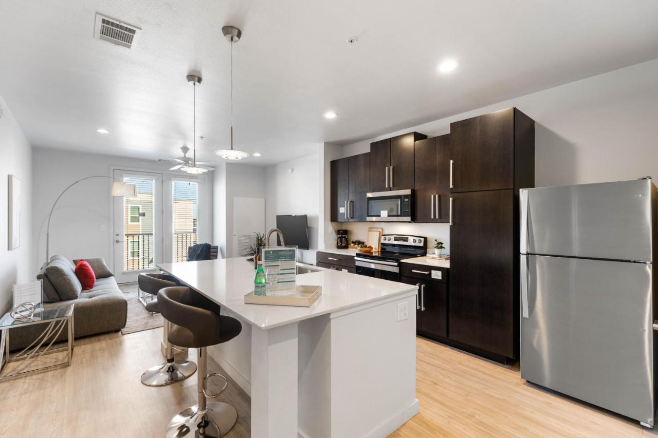 Flatz432 Apartments By Barsala Midland Exterior photo
