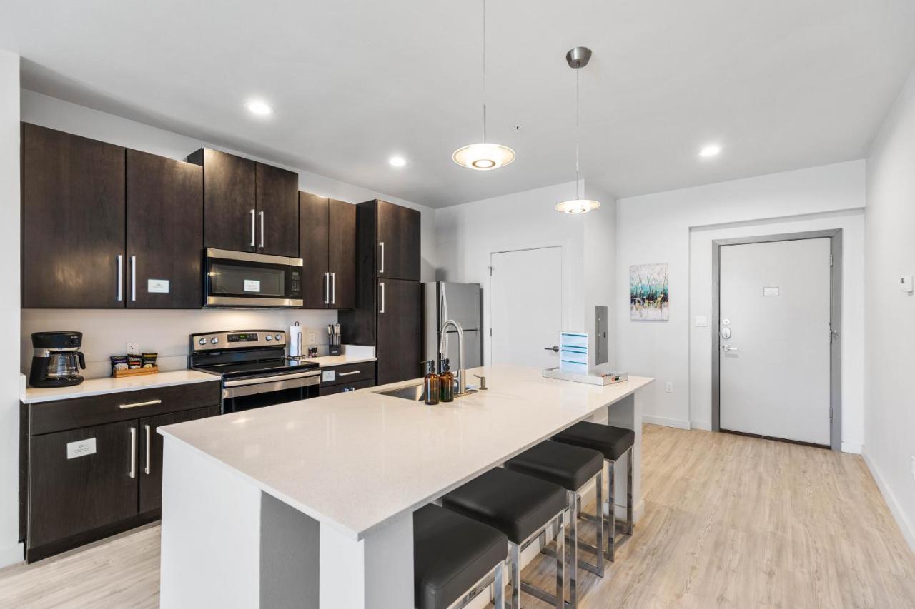 Flatz432 Apartments By Barsala Midland Exterior photo